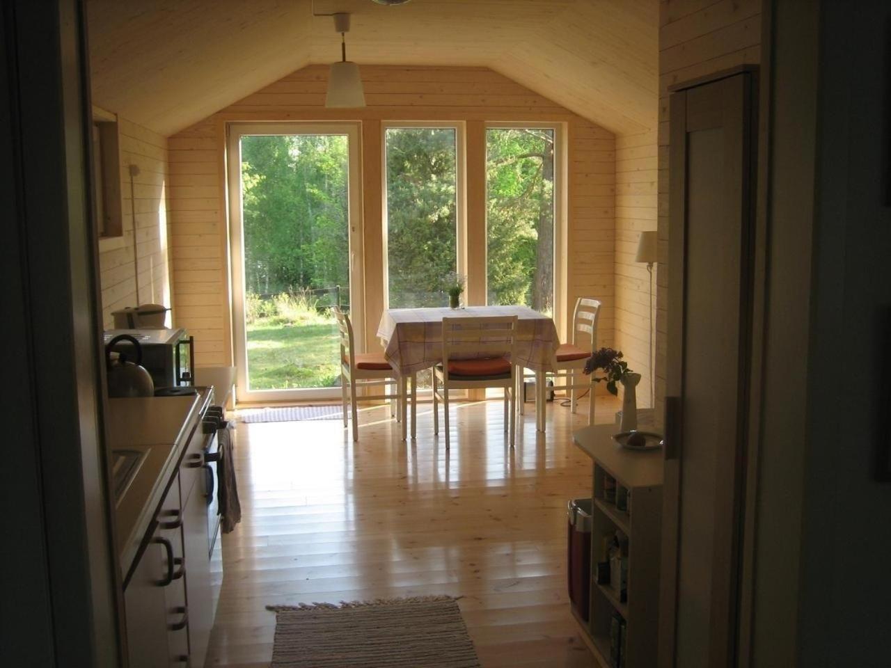 Ferienhaus In Malilla Boote Sauna See Exterior photo